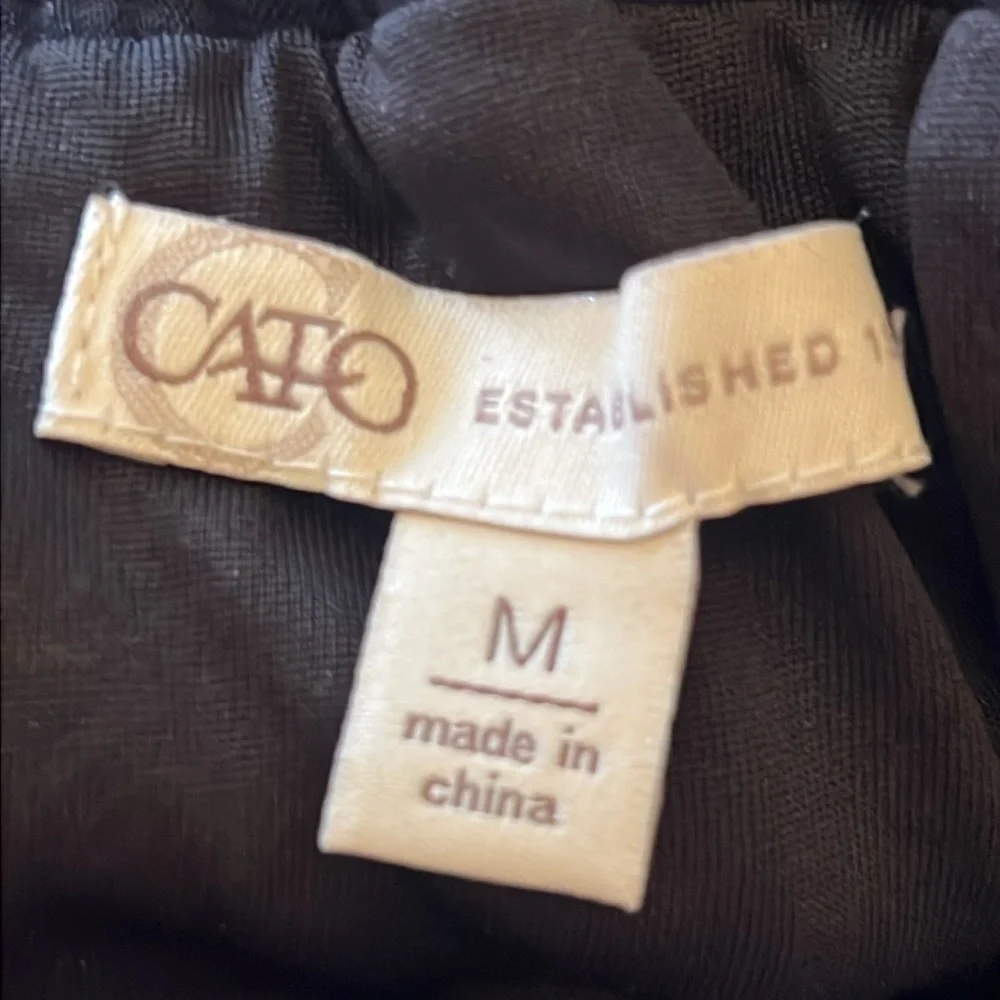 Cato asymetrical black/white skirt . Sheer overlay from knee sz M